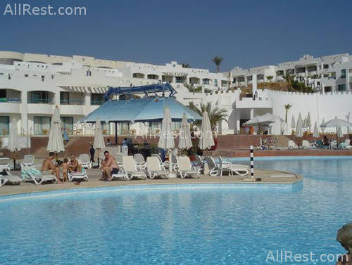 Royal Rojana Resort 8